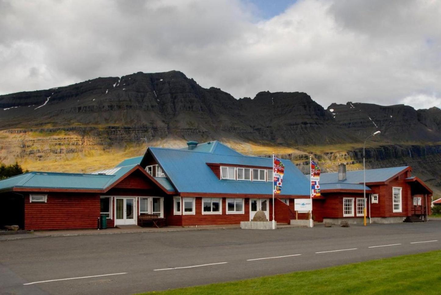Hotel Breiðdalsvík Exteriör bild